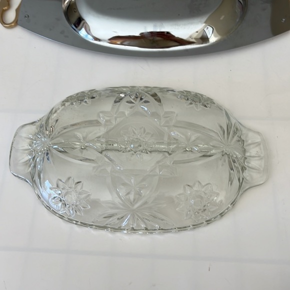 Vintage Serving Tray with glass server - Picture 10 of 12
